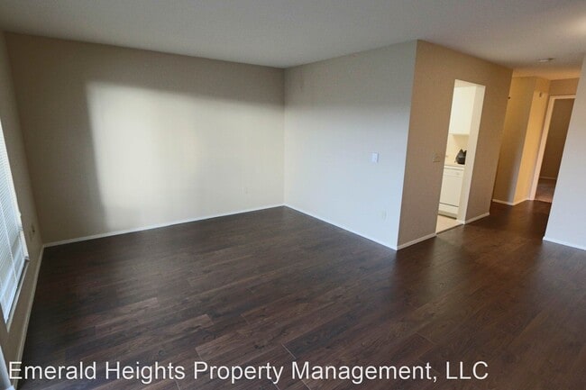 Building Photo - 2820 15th Ave W