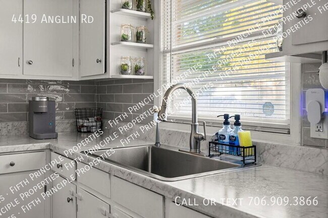 Building Photo - 4419 Anglin Rd