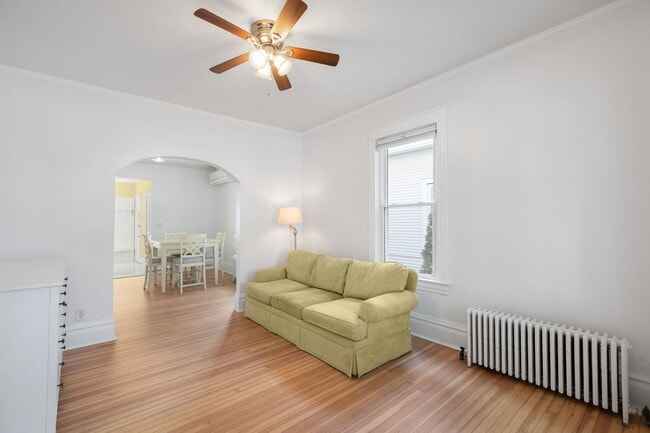 Building Photo - 331 Granby Rd