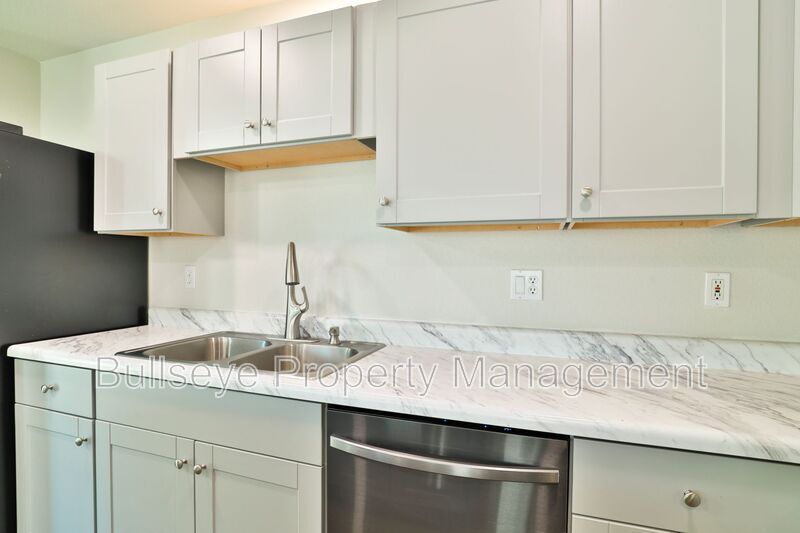 Building Photo - 2783 S Sailors Way