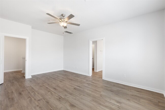 Building Photo - 8104 Danson Ln