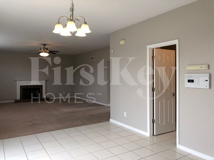 Building Photo - 611 Geiser Brook Ct