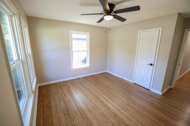 Building Photo - 5008 Penrose Ave