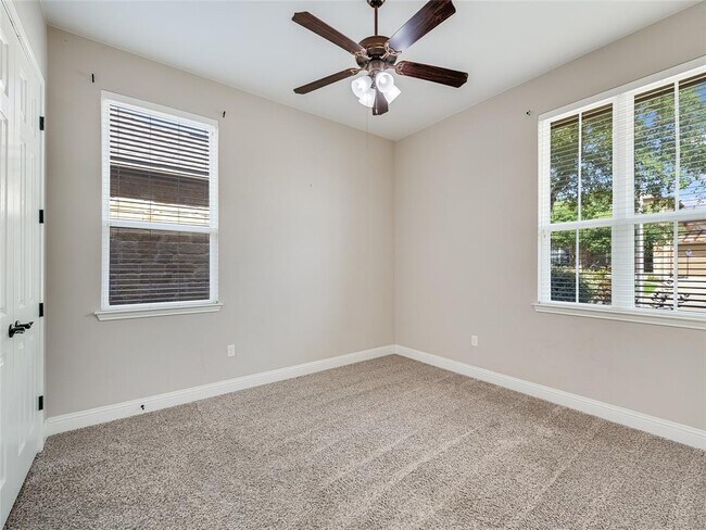 Building Photo - 14317 Laurinburg Dr