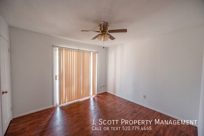 Building Photo - 3508 W Orchid Ln