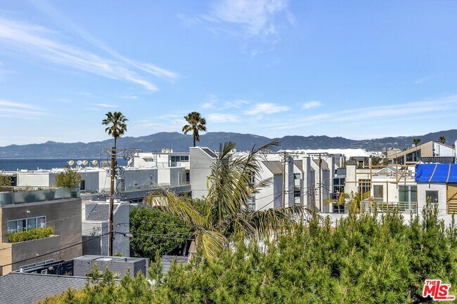 Building Photo - 24 Westwind St