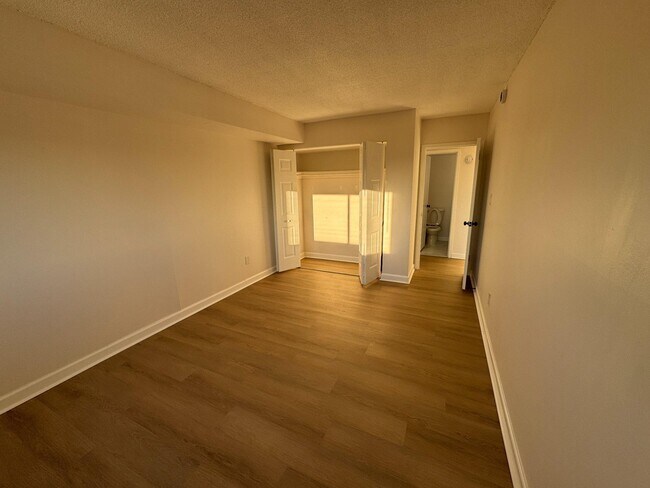 Building Photo - 1836 Metzerott Rd