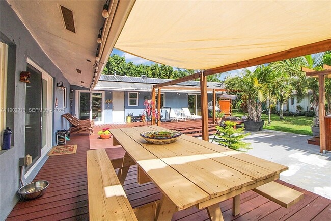 Building Photo - 37225 SW 214th Ave