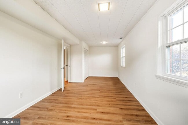 Building Photo - 18724 Bloomfield Rd