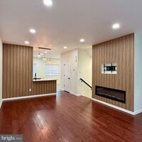 Building Photo - 153 Mercer Ct