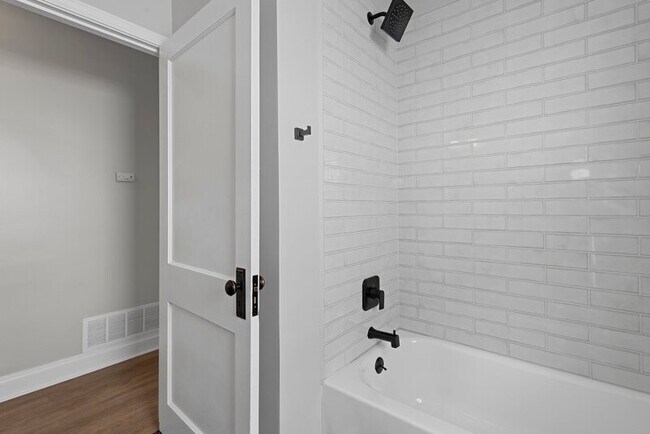 Building Photo - 5335 Pattison Ave