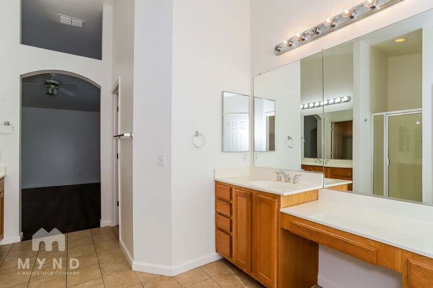 Building Photo - 3654 Innovator Dr