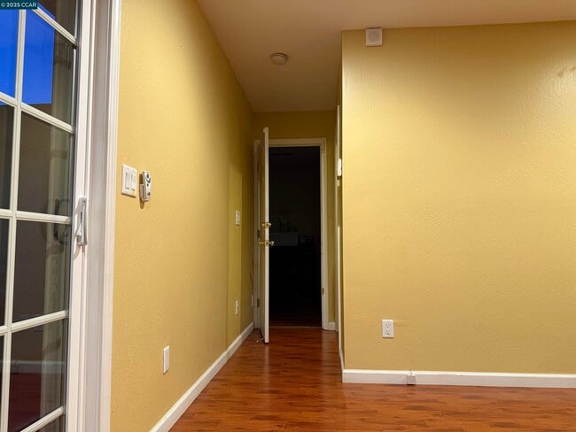 Building Photo - 5459 Louisiana Dr