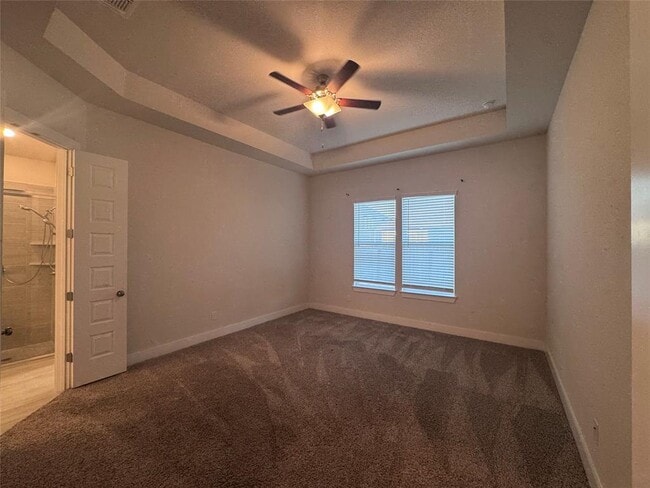 Building Photo - 3804 Sandhill Crane Dr