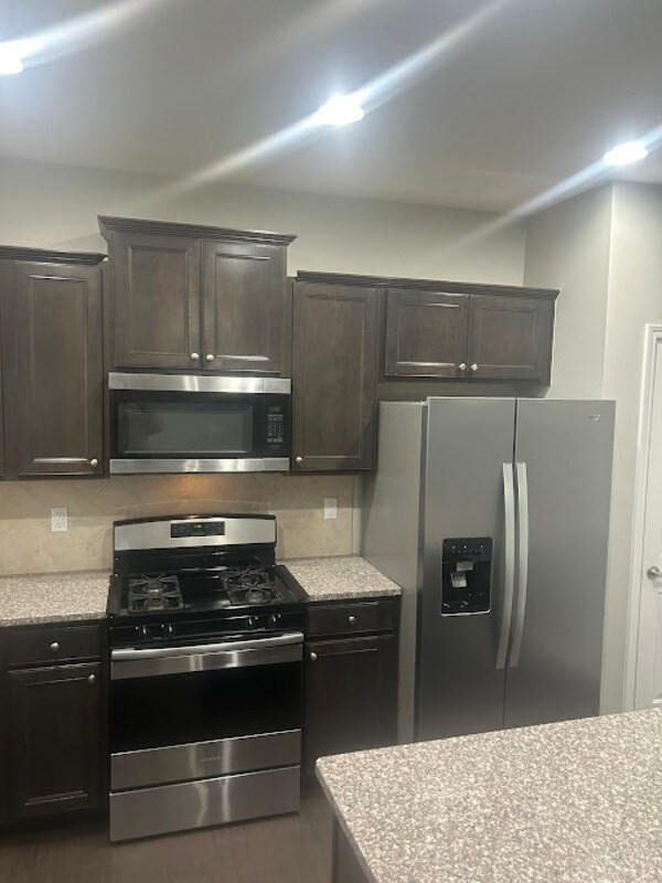 Building Photo - 8004 Remington Heights Drive