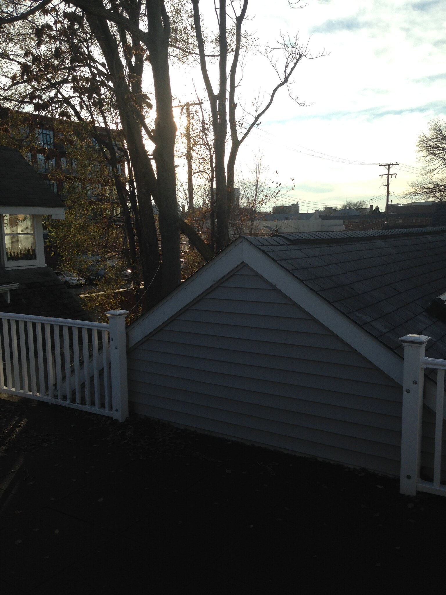 Building Photo - 133 Curry Ave