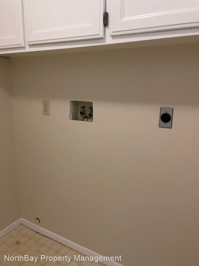 Building Photo - 3 br, 2 bath House - 7117 Hastings Pl