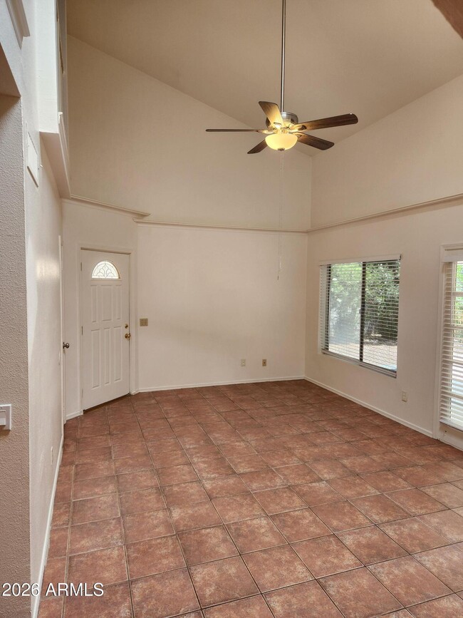 Building Photo - 2721 W Estrella Dr