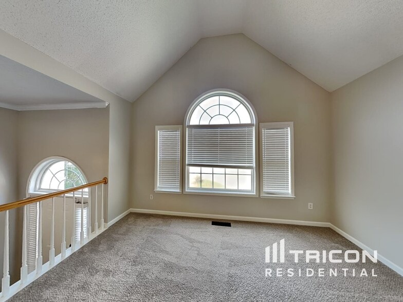 Building Photo - 102 Bonnabel Ct