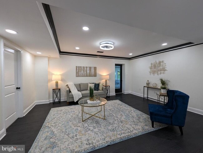 Building Photo - 2208 Wakefield St