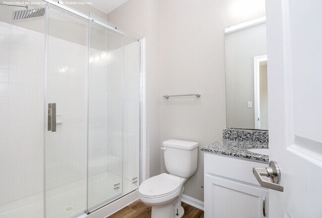 Building Photo - 3BD/3BA Available for Early August Move In