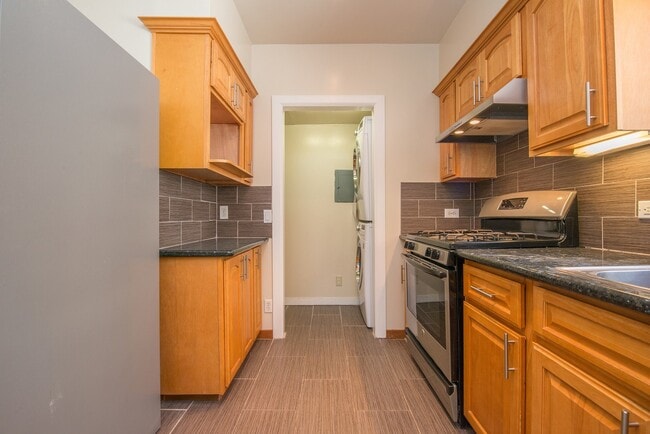 Building Photo - 1425 Walnut St