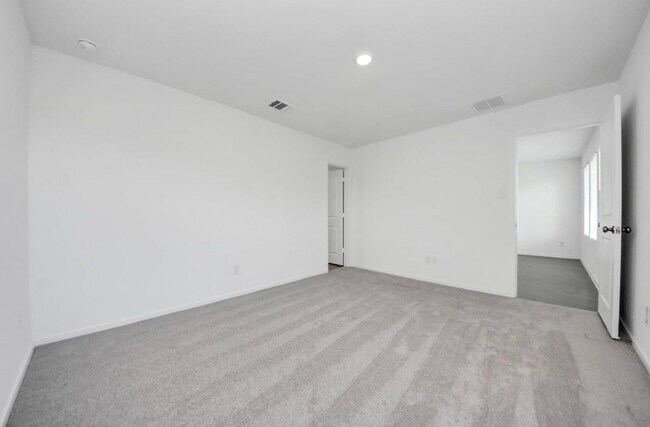 Building Photo - 1031 Garnet Rain Dr