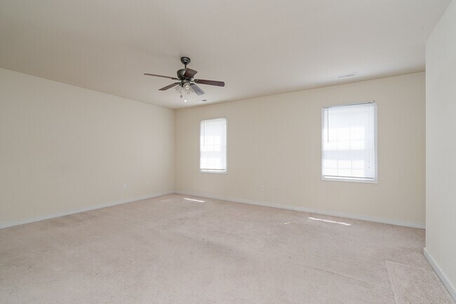 Building Photo - 3BR/2.5BA Home in Lakeside — Minutes to Bryan Park — $2,295/mo!