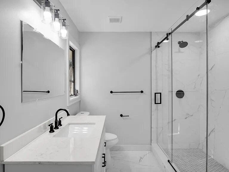 Master bath - 29172 Rose Dr