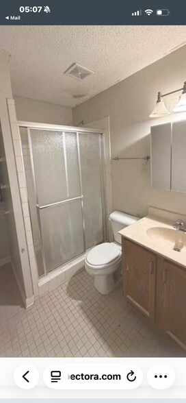 Building Photo - 5712 Los Gatos Dr