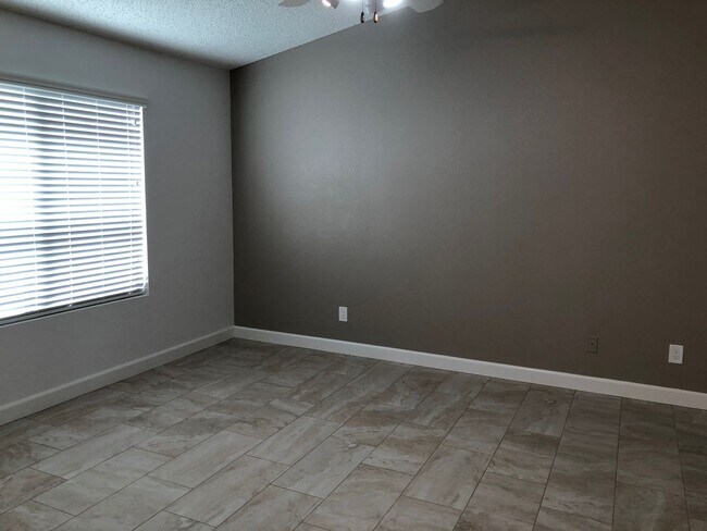 Building Photo - 2343 Leisure World