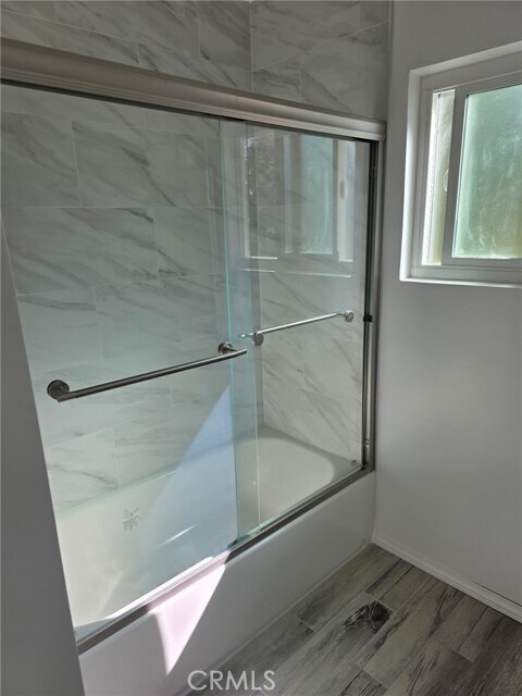 Building Photo - 928 W Angeleno Ave