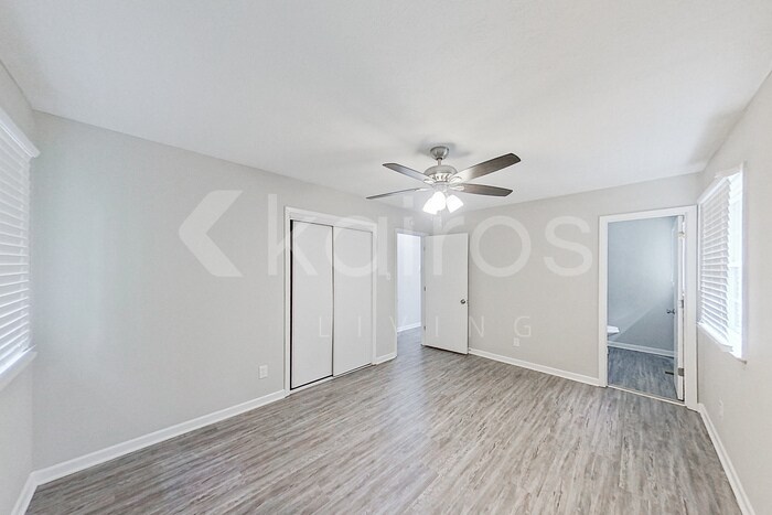 Building Photo - 6537 St Louis St