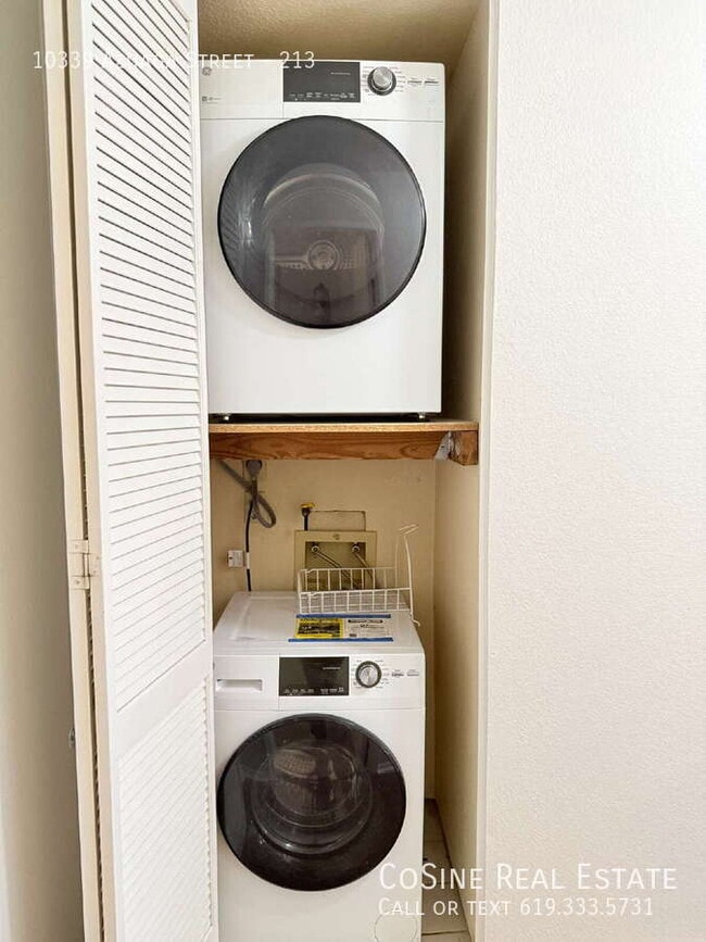 Building Photo - 10339 Azuaga St