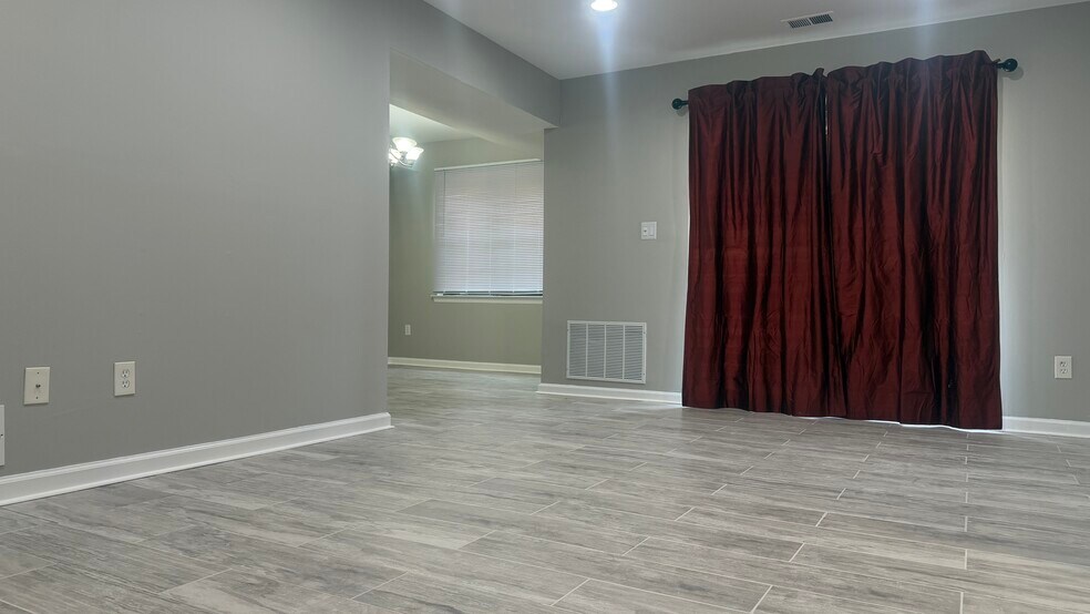 Building Photo - 99 Keystone Ct