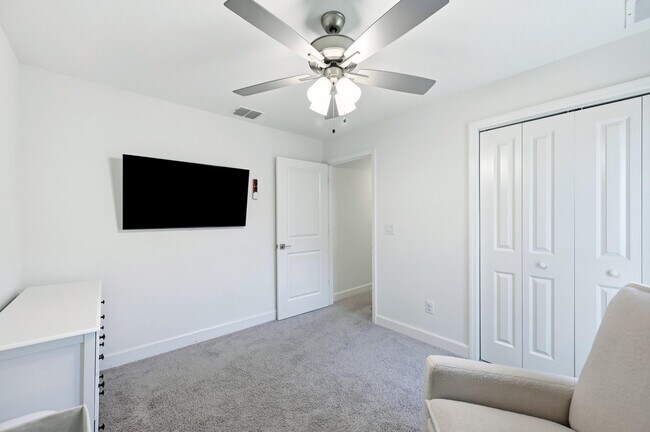 Building Photo - 8452 Dorsey St