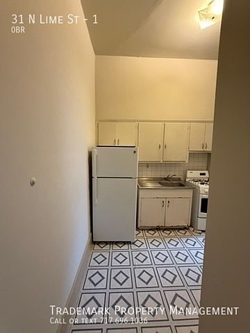 Building Photo - 31 N Lime St