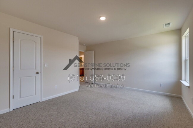 Building Photo - 2559 Queen Bee Dr