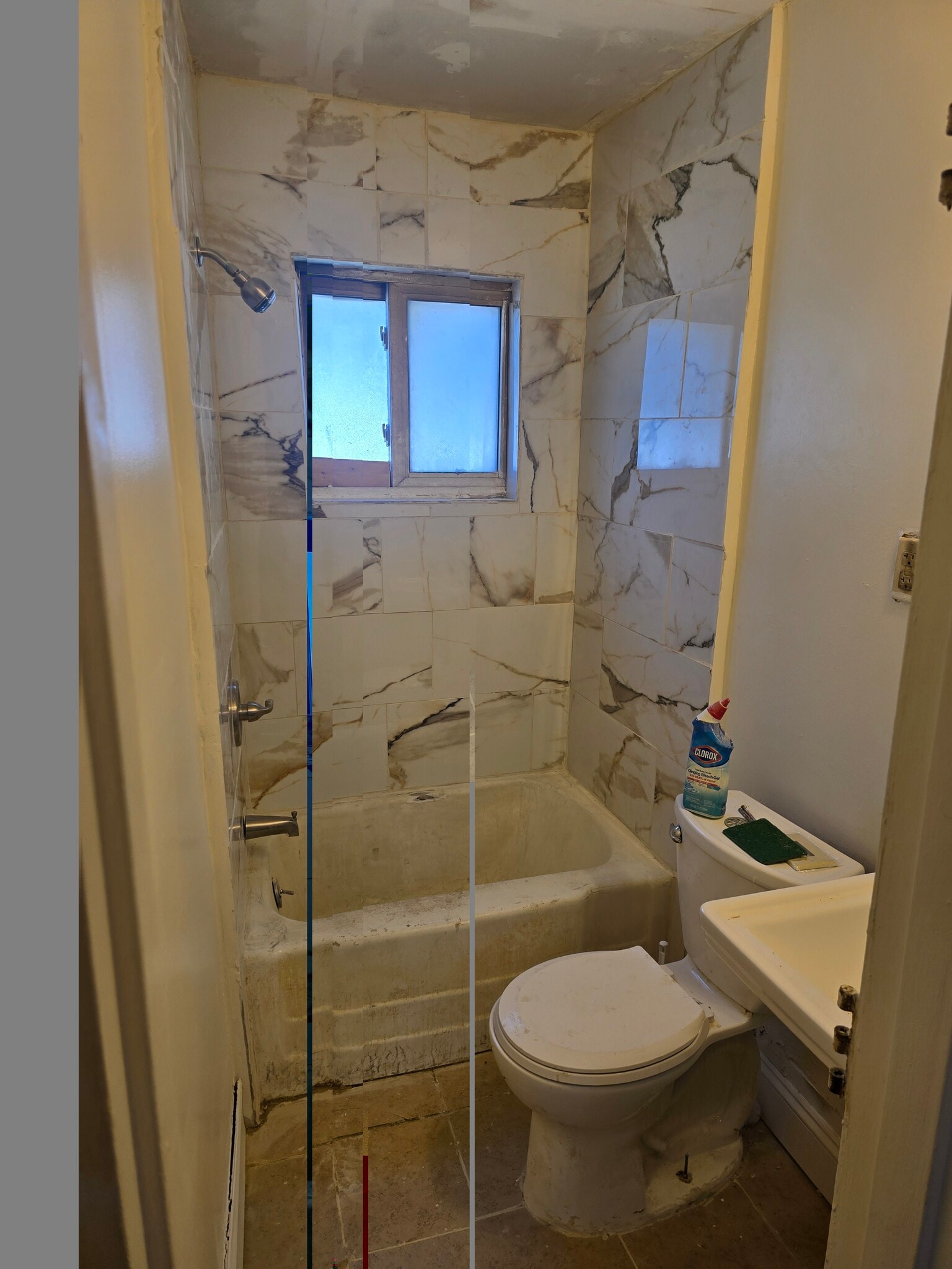 bathroom - 7548 Elmhurst St