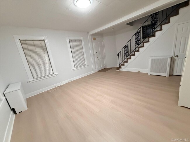 Building Photo - 184 Cleveland Ave