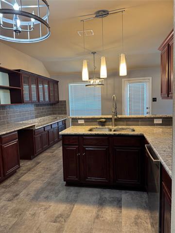 Building Photo - 209 Cloudcroft Dr
