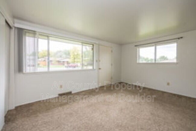 Building Photo - 1523 Lashley St