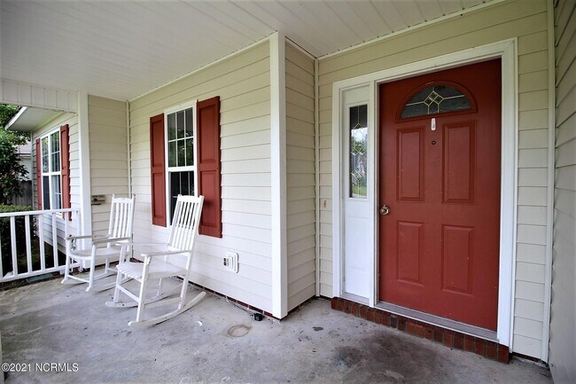 Building Photo - 107 Realini Dr