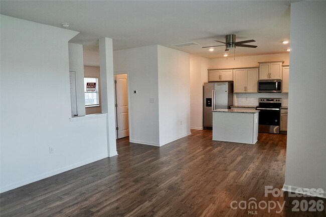 Building Photo - 3276 Hawksbill St SW