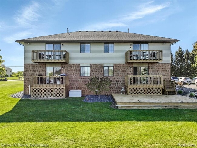 Building Photo - 27320 Sandy Hill Ln