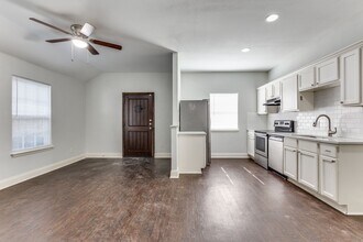 Building Photo - 3518 8th Ave
