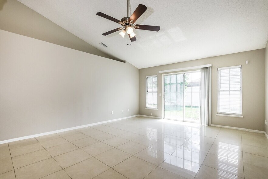 Building Photo - 2459 Parsons Pond Cir