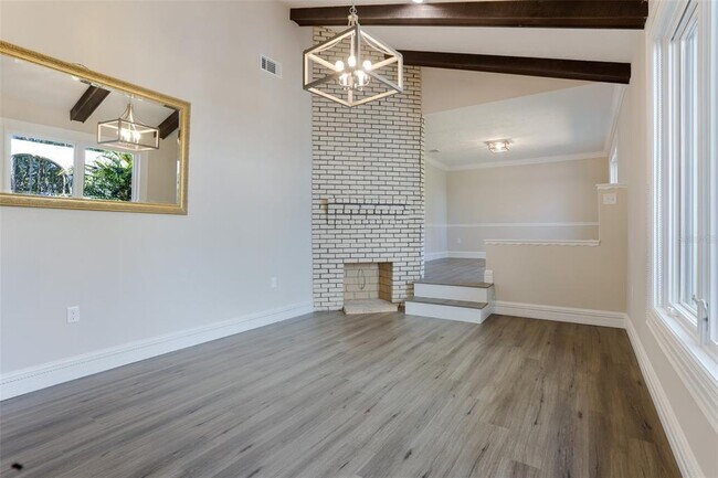 Building Photo - 2830 SE 31st St