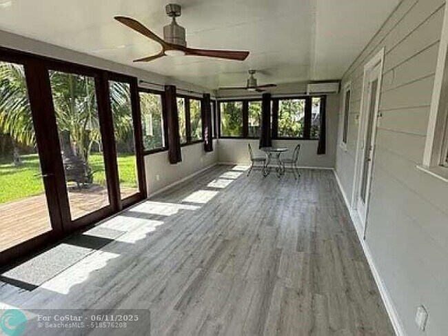 Building Photo - 4301 SW 60th Pl
