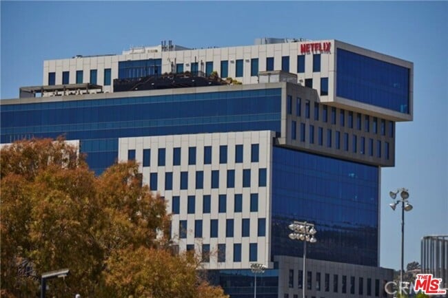 Building Photo - 1275 N Wilton Pl